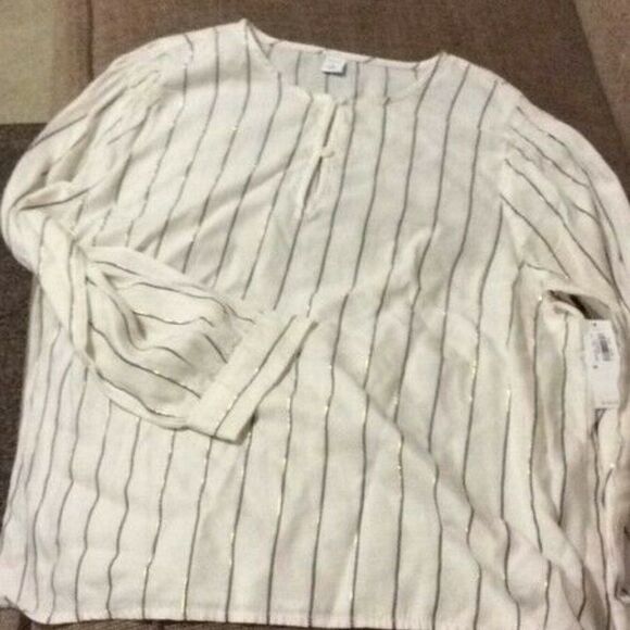 NWT old navy blouse M - Picture 2 of 5